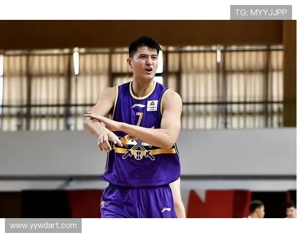 上赛季淘汰广东四名核心外援后山西男篮试训一名1米96锋线新星